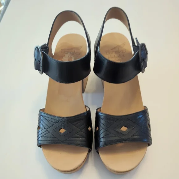 Dansko Black and Tan Sandals NWOT! - Picture 5 of 10